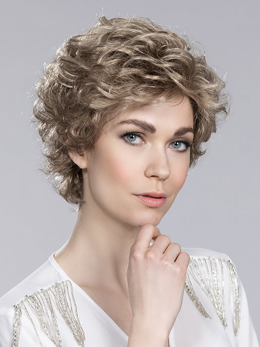 CITY by ELLEN WILLE in SAND MULTI ROOTED 18.22 | Dark Neutral Blonde and Light Neutral Blonde Blend with Shaded Roots