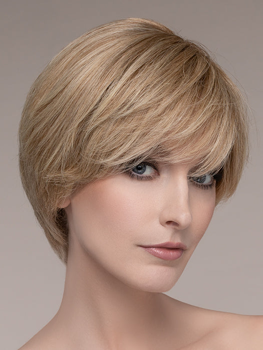 AWARD by ELLEN WILLE in SANDY BLONDE ROOTED 20.22.16 | Light Strawberry Blonde, Light Neutral Blonde and Medium Blonde Blend with Shaded Roots