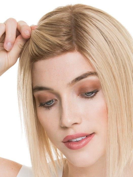 DELICATE PLUS by ELLEN WILLE in CHAMPAGNE ROOTED 22.16.26 | Light Neutral Blonde. Medium Blonde and Light Golden Blonde Blend with Shaded Roots