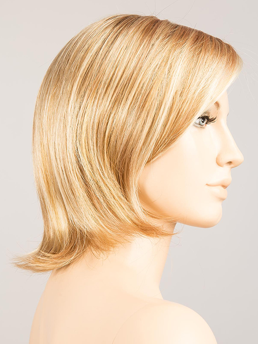 CARAMEL ROOTED 26.19.22 | Medium Honey Blonde, Dark Ash Blonde, and Medium Golden Blonde blend and Dark Brown Roots