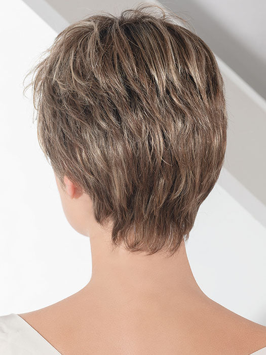 POSH DELUXE by ELLEN WILLE in BERNSTEIN ROOTED 12.26.830 | Lightest Brown and Light Golden Blonde with Medium Brown Blended with Light Auburn Blend with Shaded Roots